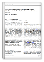 Direct effects and feedback of desert dust on the climate of the Arabian Peninsula